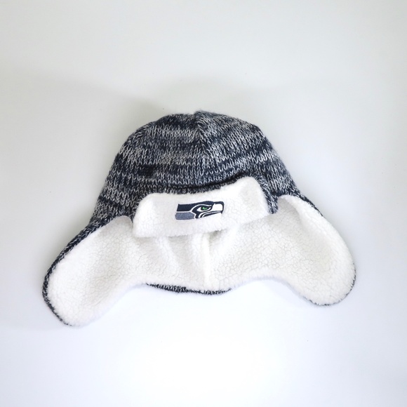 Seahawk NFL Knit Cap with Ear Flaps Fleece Reebok - Picture 6 of 8